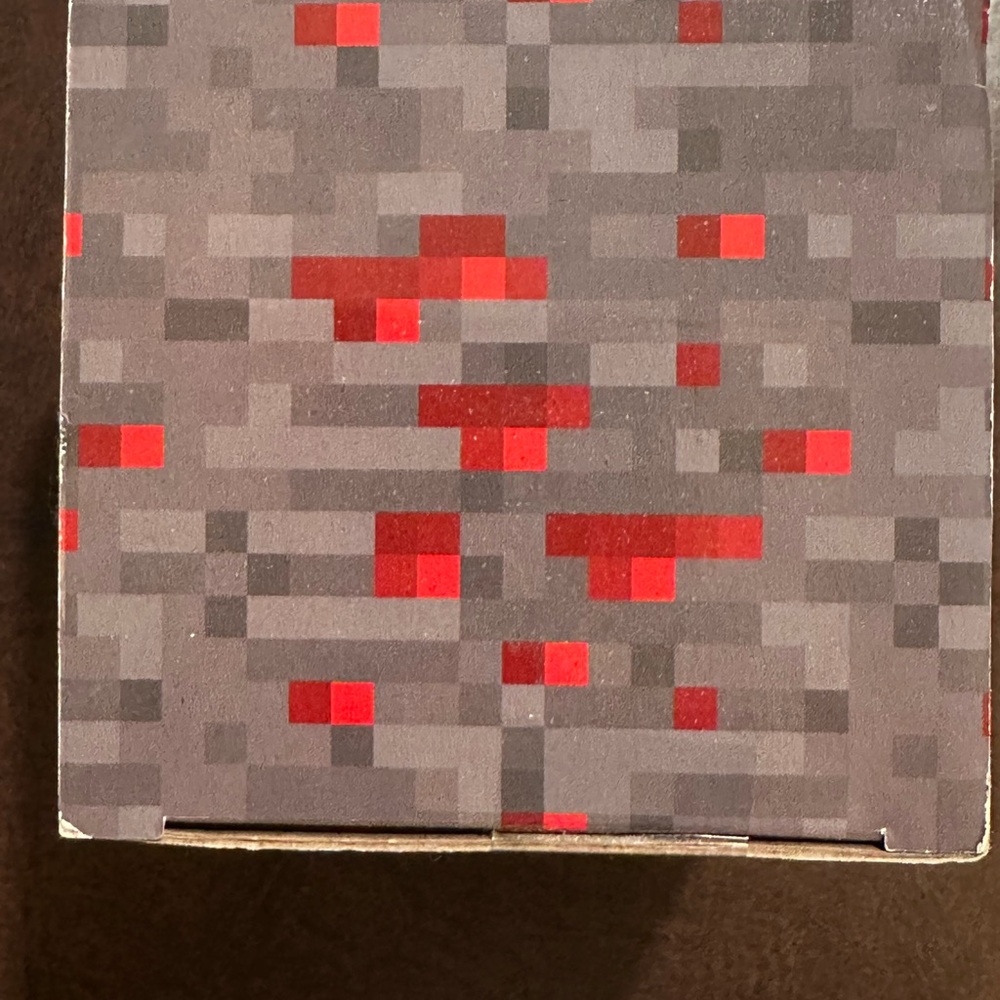 ThinkGeek Minecraft Night Light - Picture 4 of 4